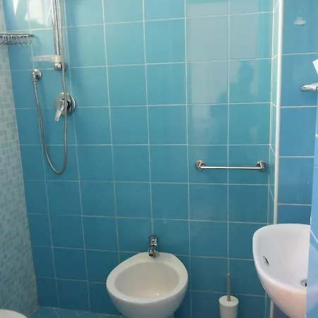 Cannes 2* Римини