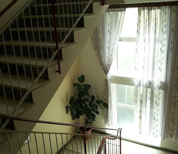 Cannes Otel 2*