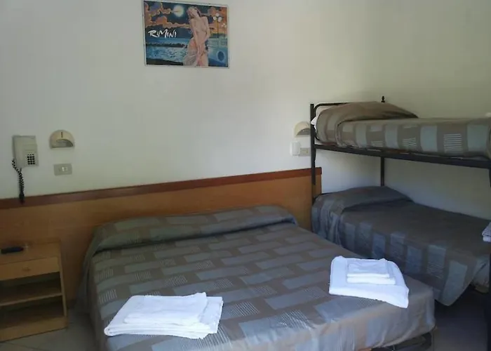 Otel Cannes 2*