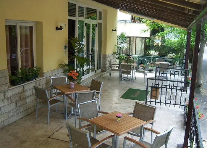 Ξενοδοχείο Cannes 2*